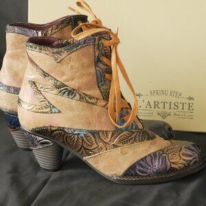 L'Artiste Siren Stepping Boots